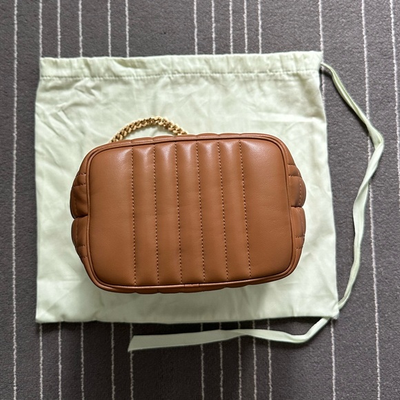 Burberry Lola Small Quilted Leather Chain Bucket Bag - Picture 6 of 16